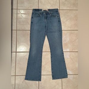 Vintage Levi’s Nouveau 515 Bootcut 8M Cotton/Polyurethane